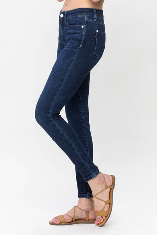 Judy Blue - Calça jeans skinny clássica com detalhe amassado no tornozelo e cintura média