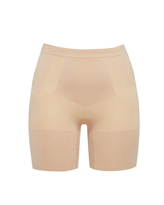 Spanx - Short OnCore até o meio da coxa