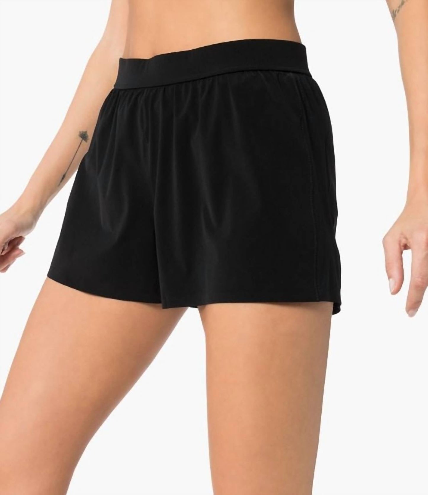 Wone - RUN SHORTS