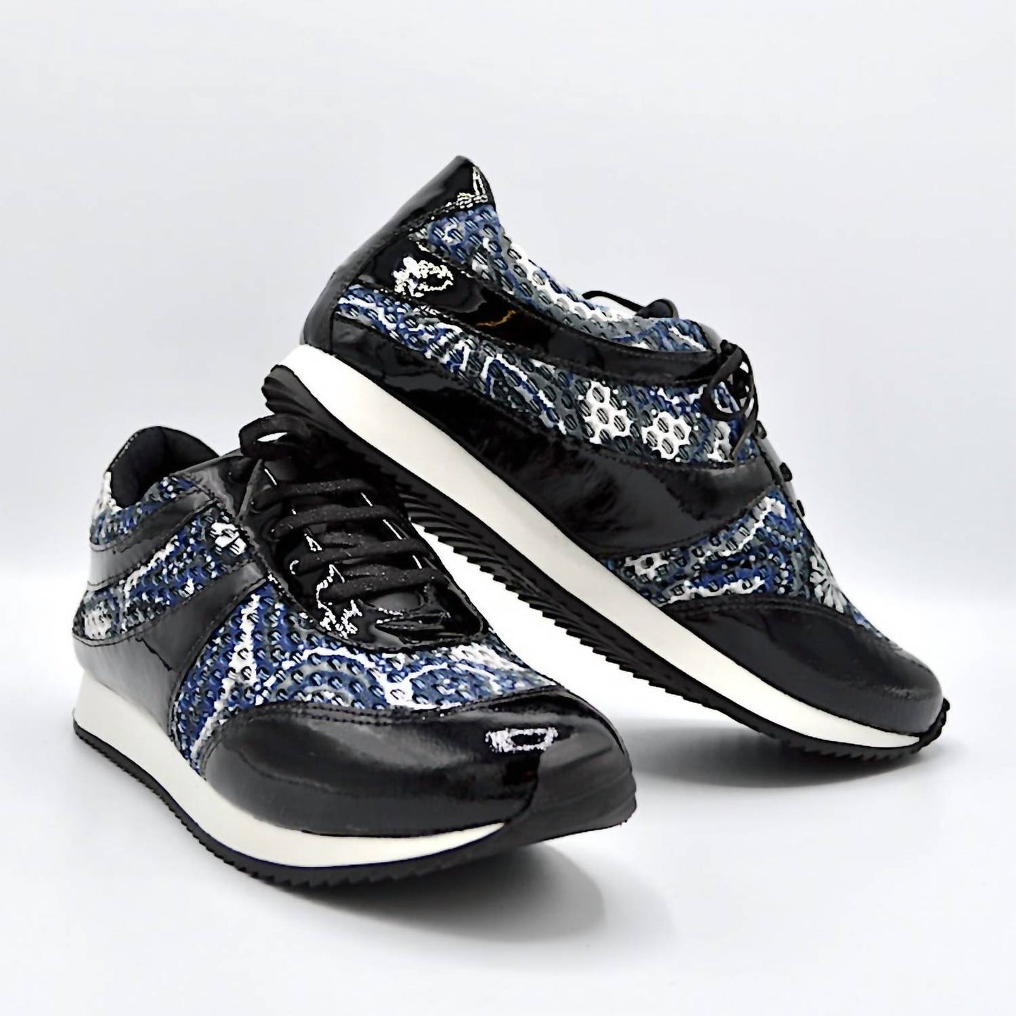 Chelsea Jones - Women's Train Walking Shoe