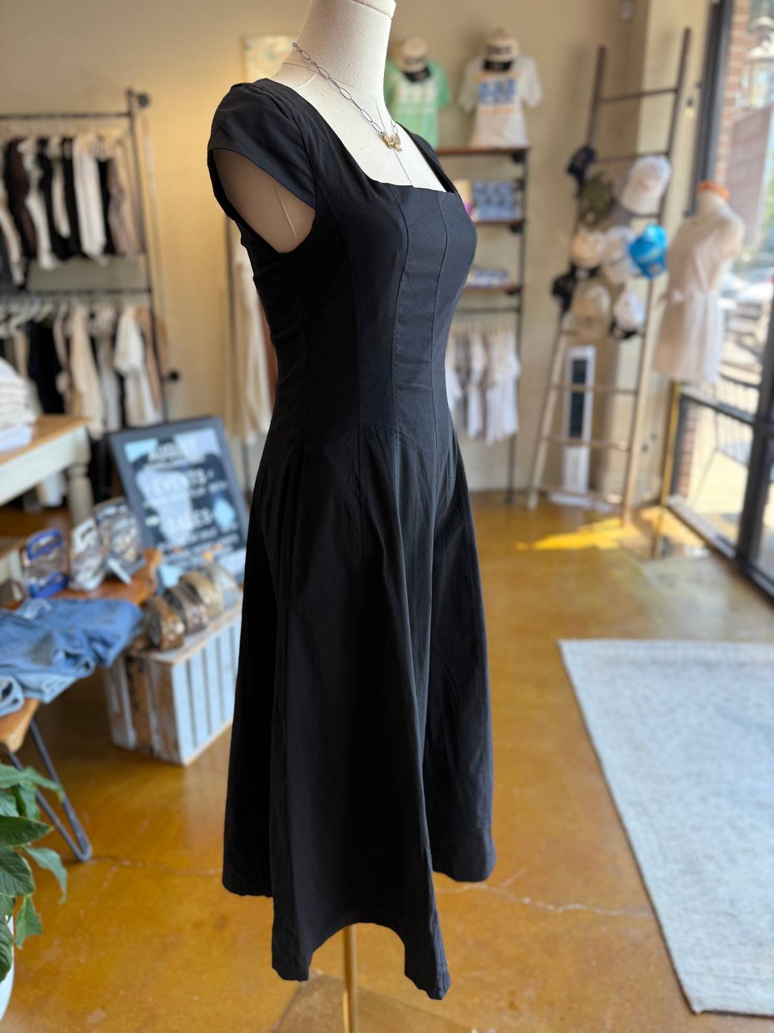 Kld. Signature - Women's Square Neck Cap Sleeve Midi Dress