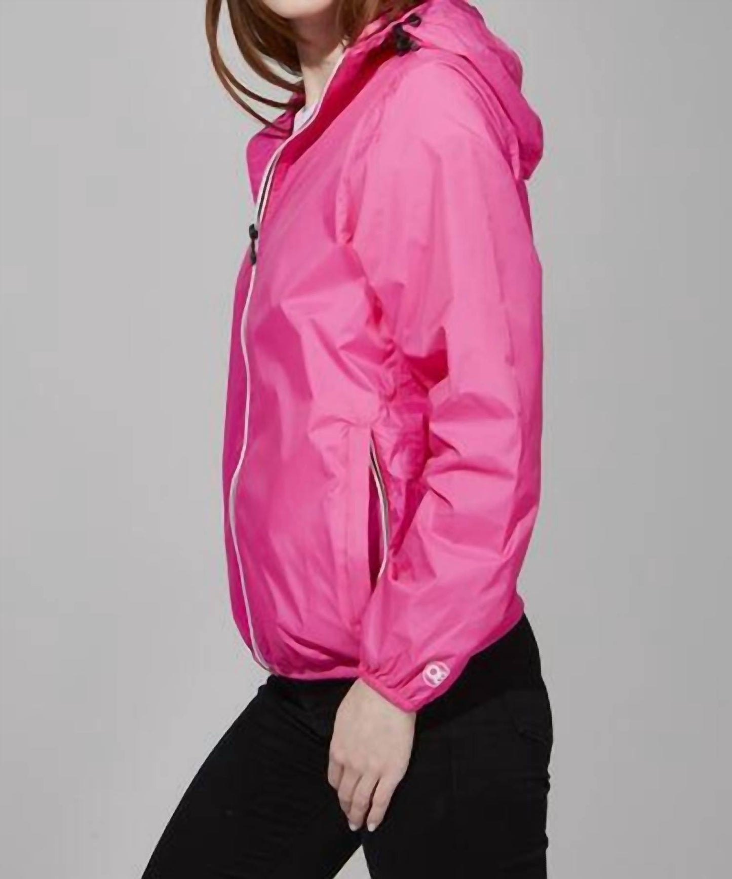 08 Lifestyle - Rain Jacket