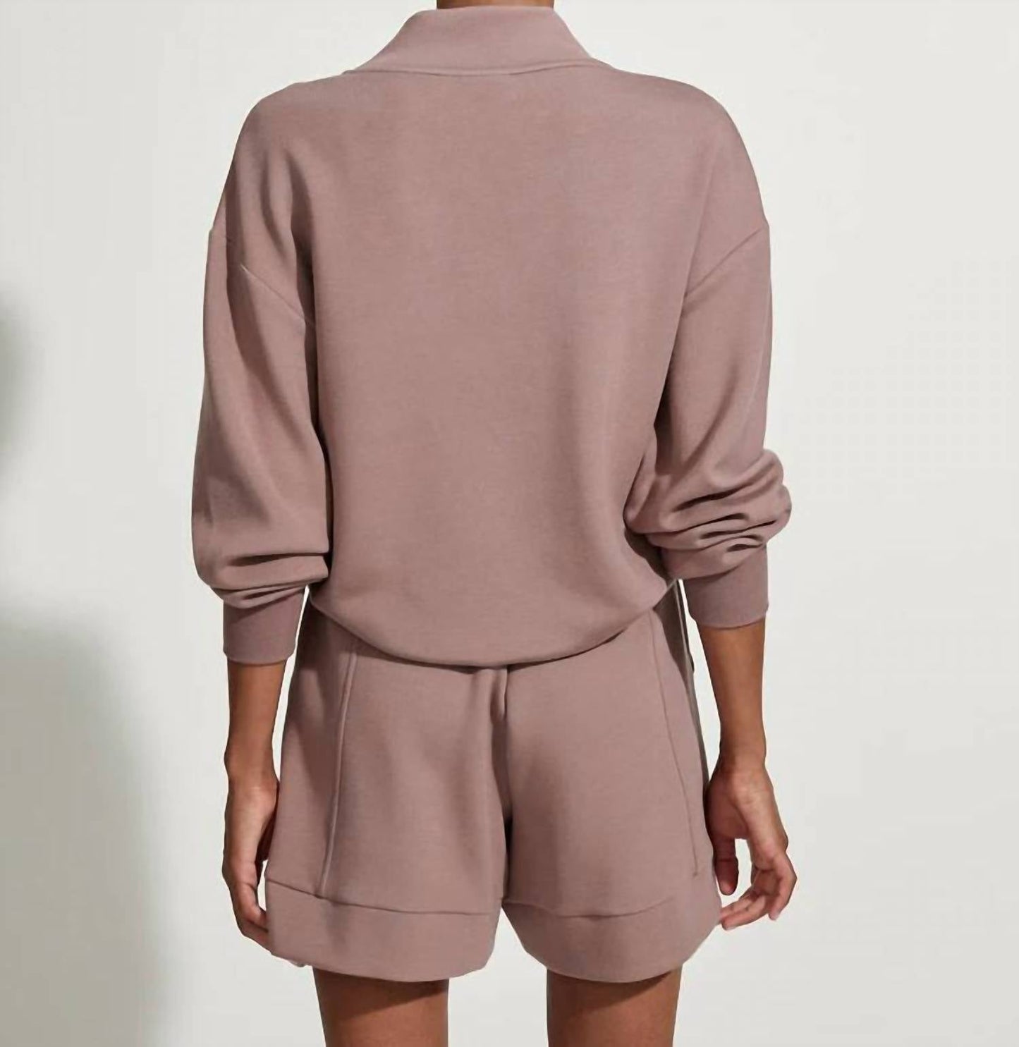 Varley - Alder High-Rise Short 5.5"