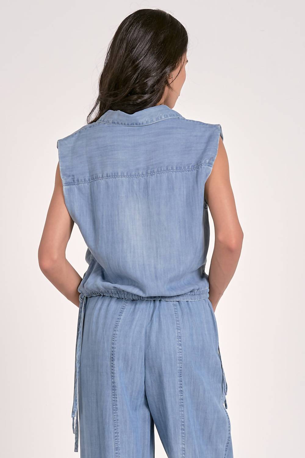 Elan - Daphne Sleevless Top