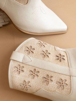 Oasis Society - Della Floral Cutout Detail Cowboy Boots
