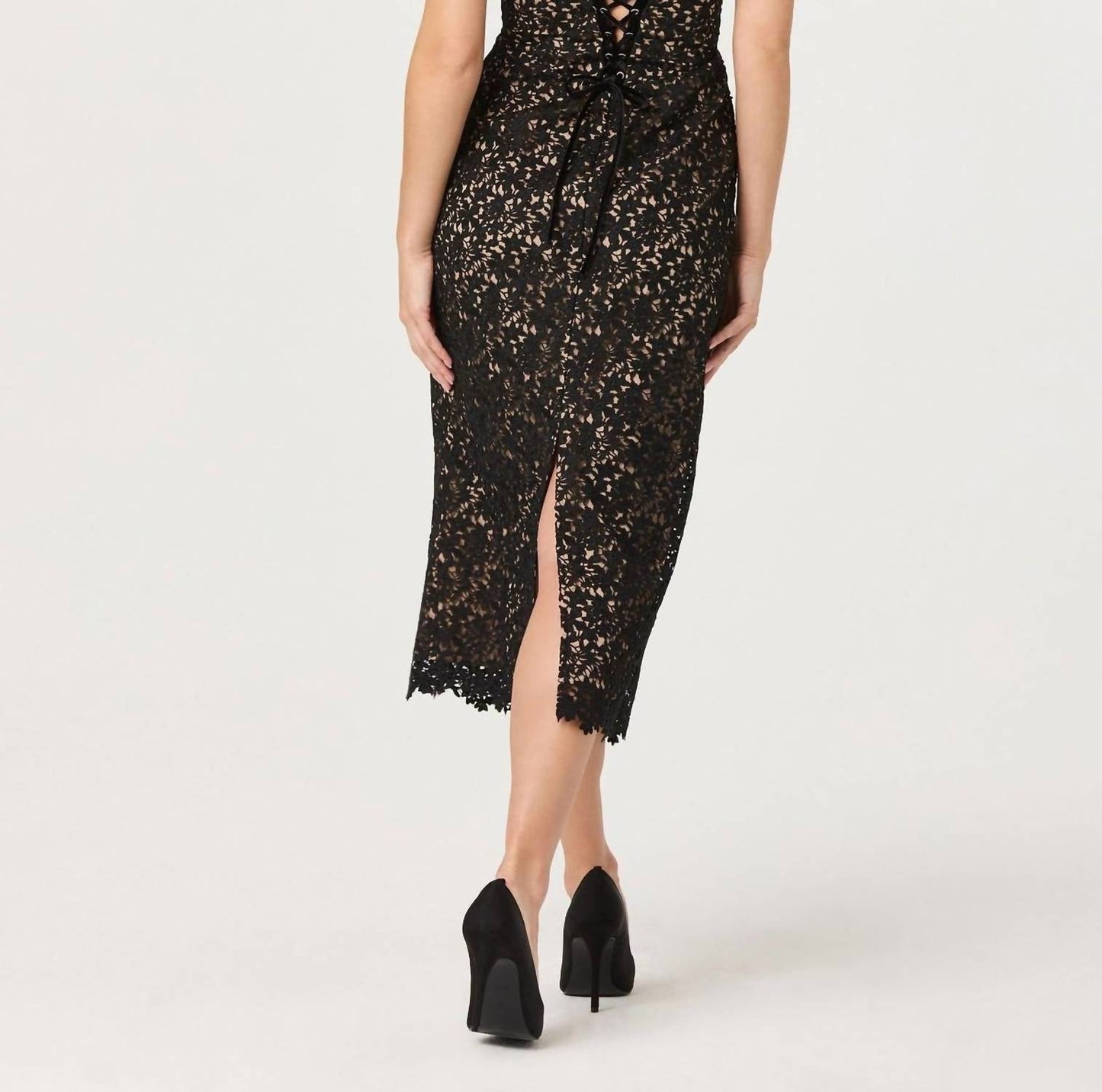 Astr - Donne Floral Lace Midi Dress