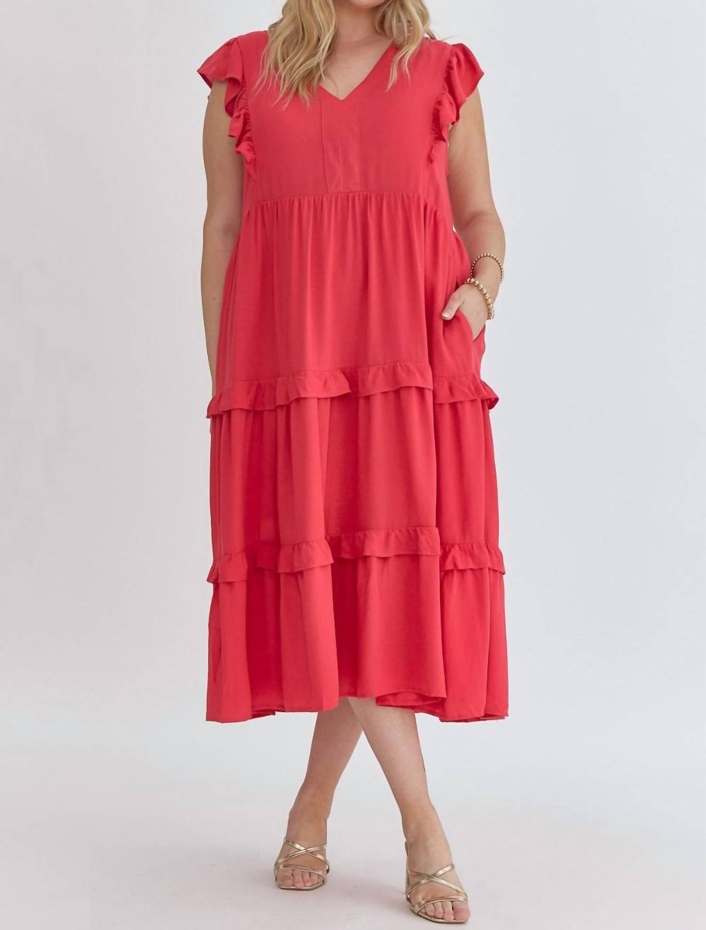 Entro - Curvy Karli Ruffle Sleeve Tiered Dress