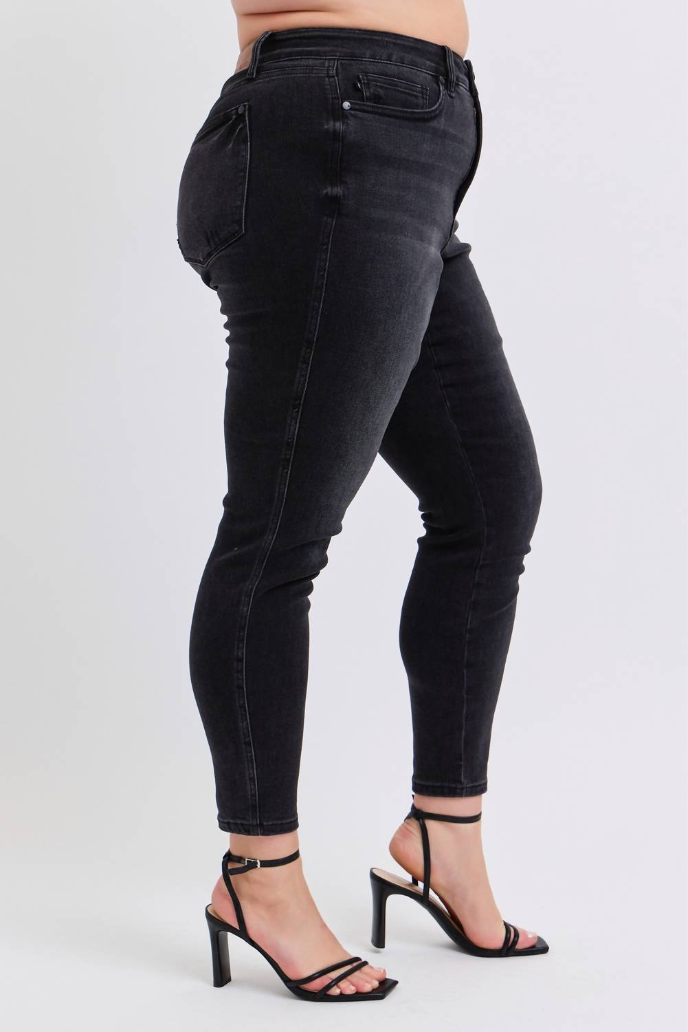 Judy Blue - City Heights Skinny Jeans - Plus