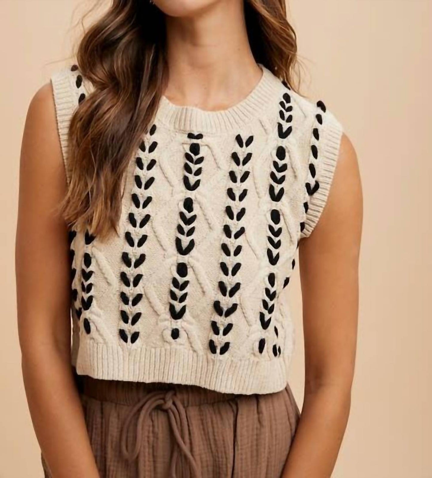 Anniewear - Women's Contrast Stitch Detail Sweater Vest