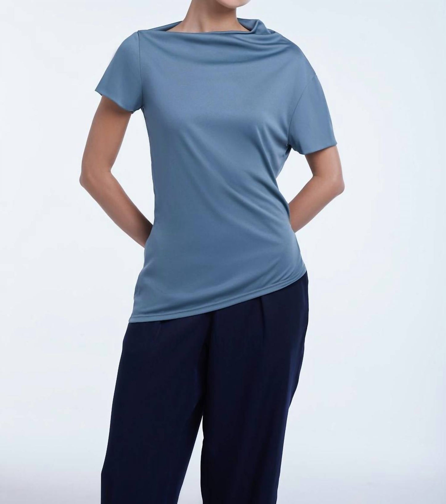 Dāl The Label - Asymmetrical Short Sleeve Top