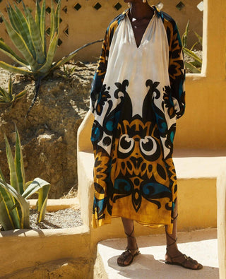 Devotion Twins - Vestido longo de manga comprida alegre