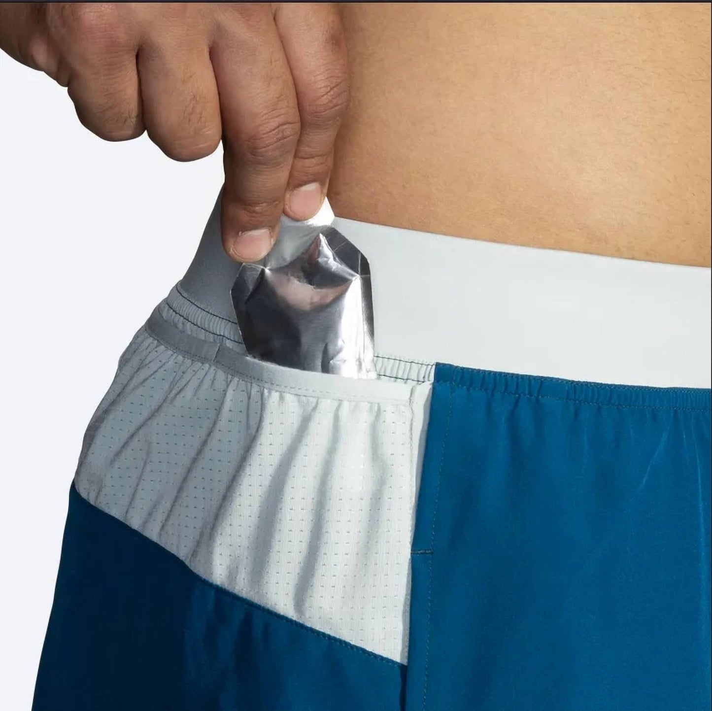 Brooks - Sherpa 3” Split Short