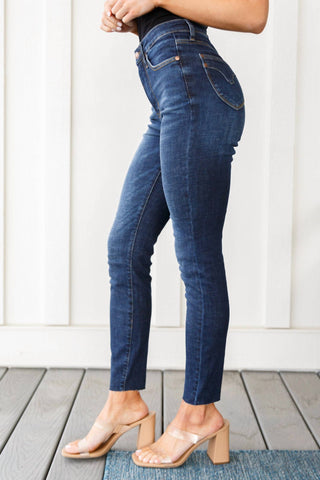 Judy Blue - Calça Jeans Skinny com Controle de Barriga