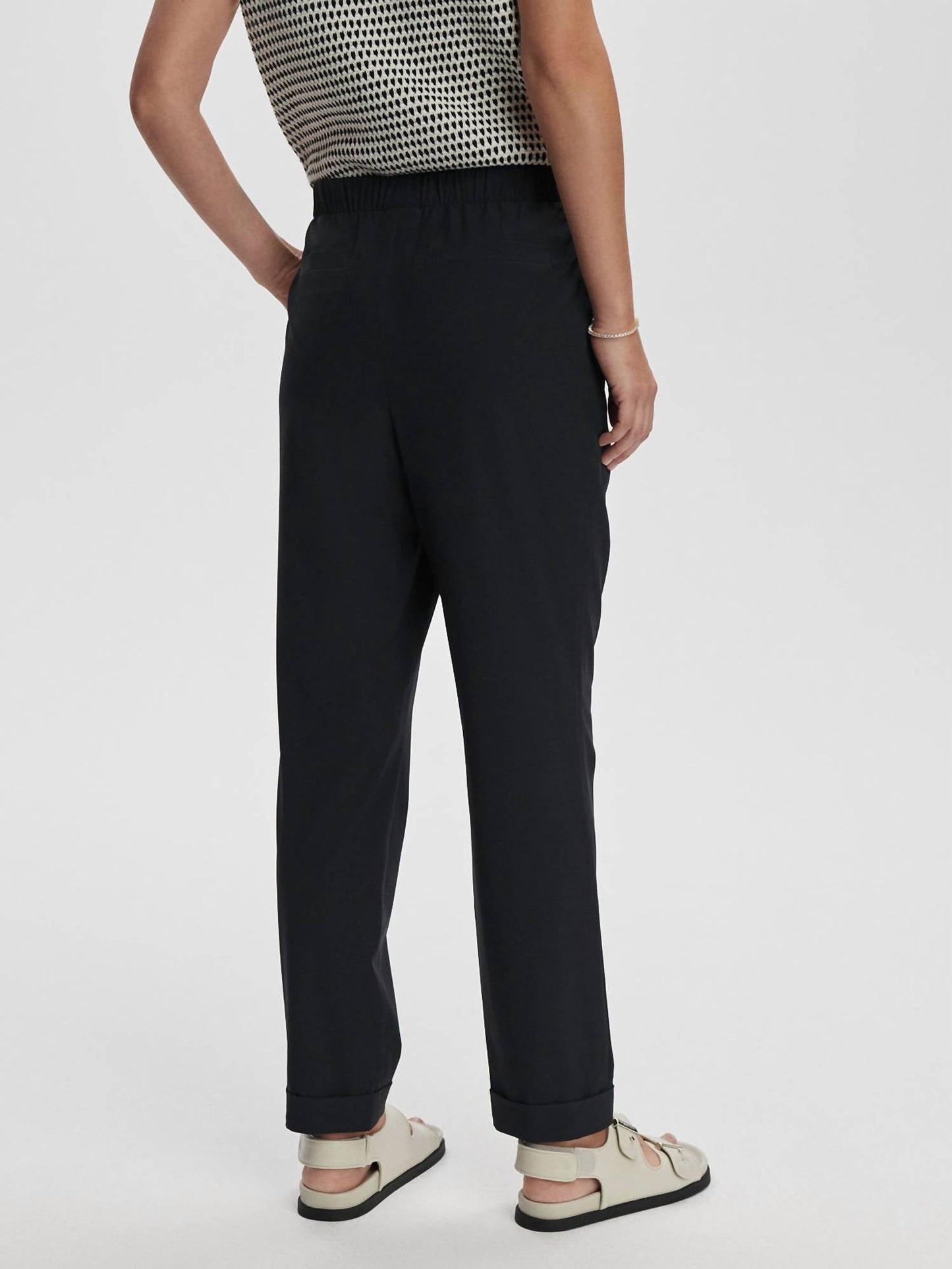 Varley - Alana Slim Tapered Cuff Pant 27"