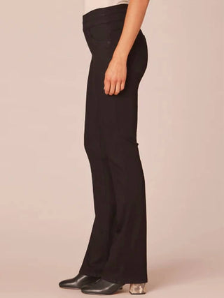 Democracia - Calça Jeans Planadora com Botinhas Itty Bitty de Cintura Alta