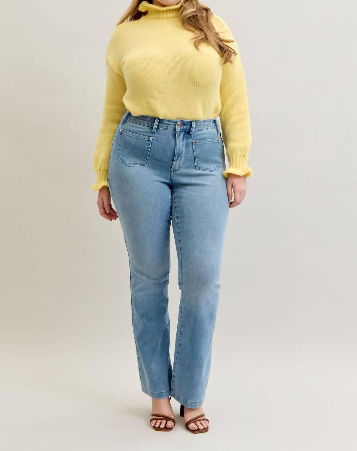 Judy Blue - Mid Rise Bootcut Jeans
