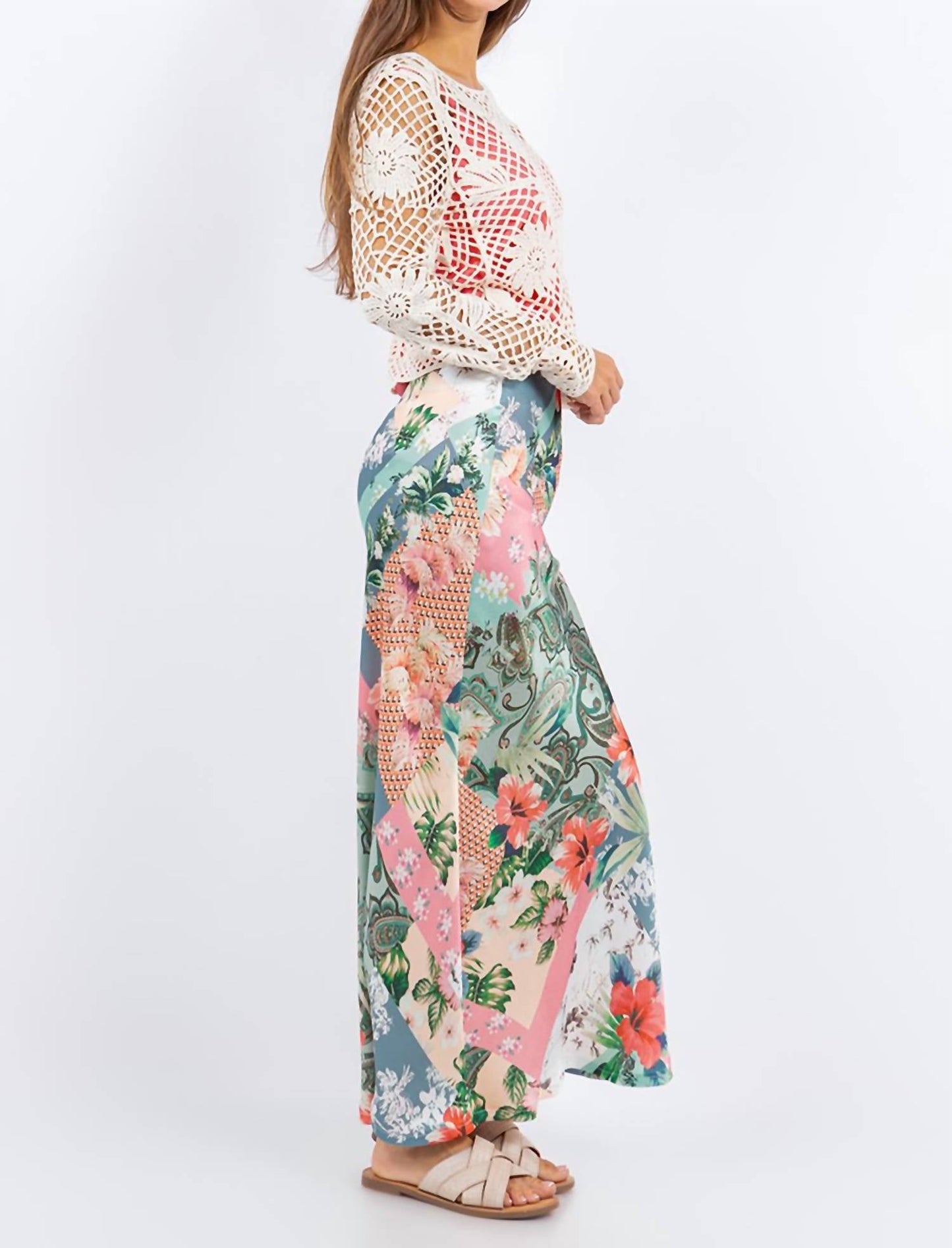 Paparazzi - Crochet Floral Pattern Pull-over Crop Top