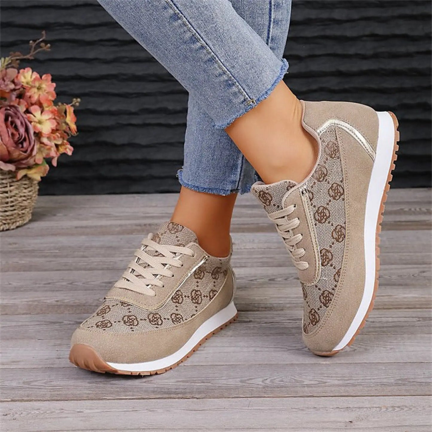 Floral Lace Up Lightweight Breathable Fashion Sneakers