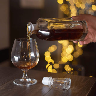 Decantador de vidro com rolha geométrica hermética - 23,75 oz 