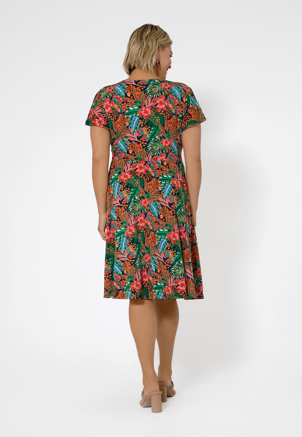 Vestido feminino Leota com mangas esvoaçantes e decote em coração, multicolorido