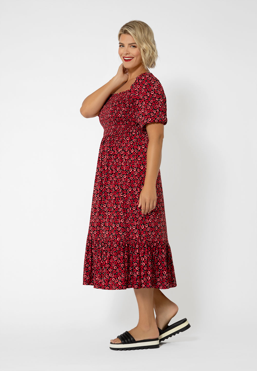 Vestido Kelly com babados e bainha vermelha da Leota Women's