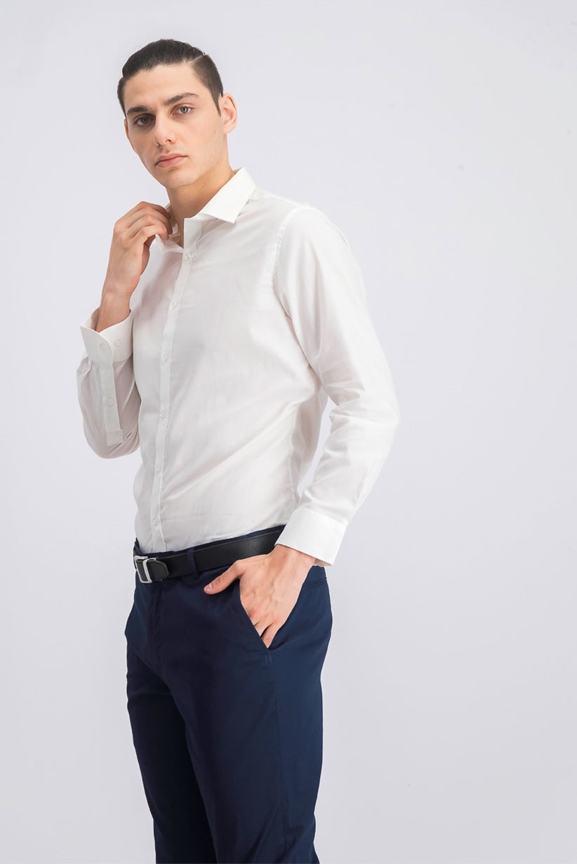 Camisa social masculina Bar III Slim Fit em malha elástica lisa, branca, 17,5 x 36-37