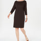 Vestido feminino Karen Scott Petite com decote canoa e tachas, marrom, tamanho Petit