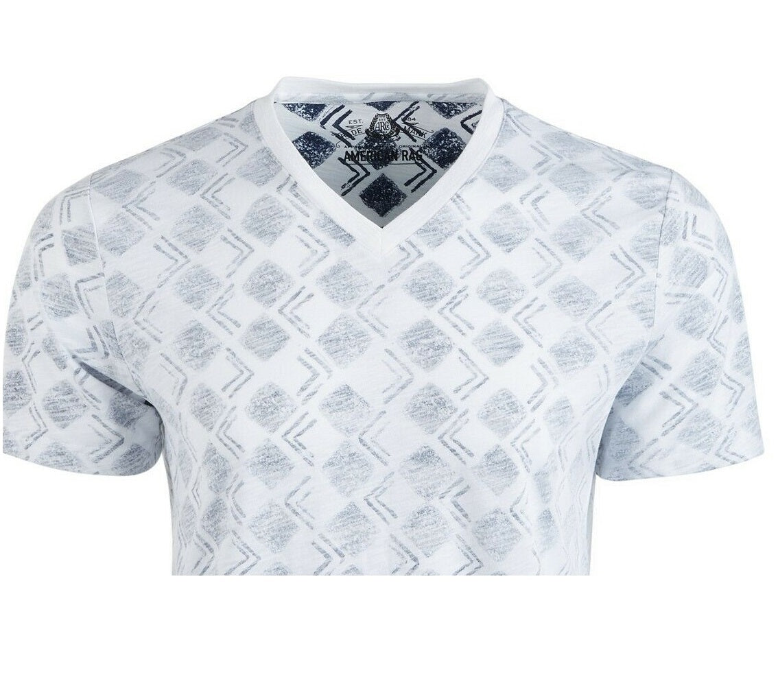 Camiseta masculina American Rag com estampa geométrica e decote em V, branca, tamanho 2, extra grande