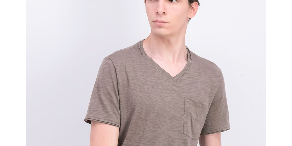Camiseta masculina com decote em V e bolso, tamanho extra grande, da INC International Concepts