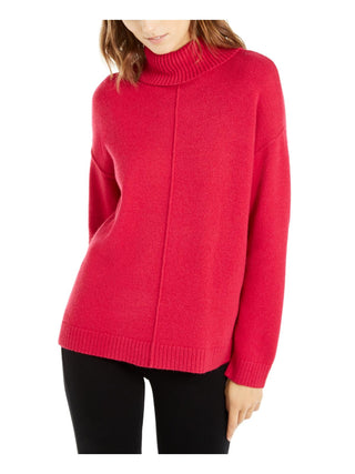Blusa feminina Alfani com gola alta e ombro caído, cor Claret Rose, tamanho grande