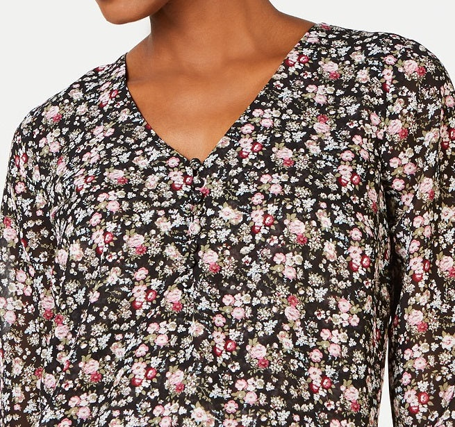 Blusa feminina estampada com decote em V Maison Jules, preta, tamanho X-S