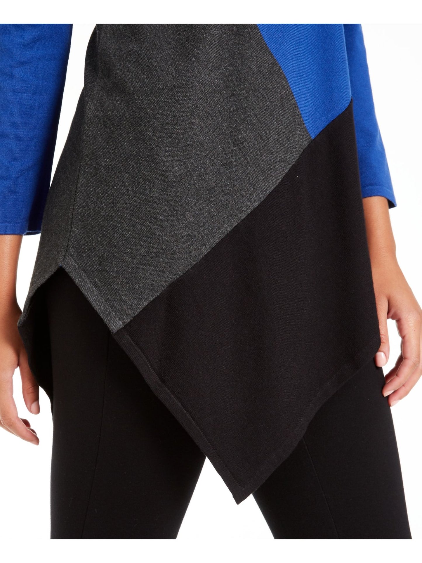 Suéter Alfani Feminino com Bloco de Cores e Gola Joia Hi-Lo Azul Tamanho P