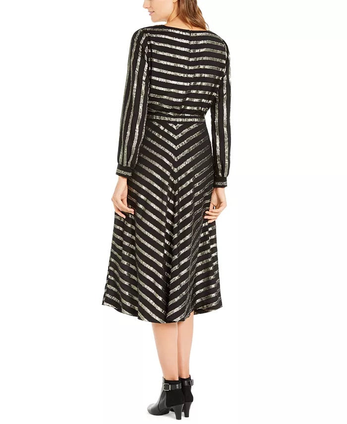 Blusa feminina Alfani com listras metálicas, preta, tamanho médio