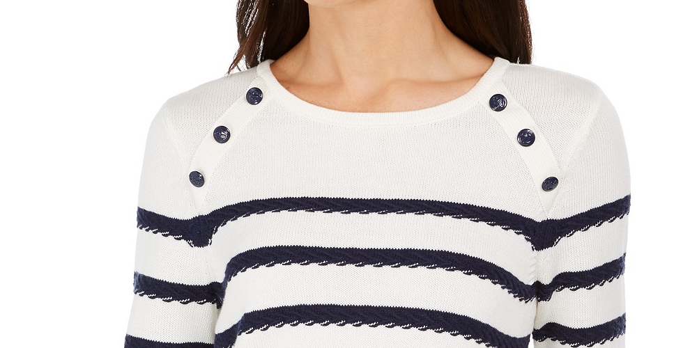 Charter Club Blusa feminina listrada com botões e ombros de fora, branca, tamanho pequeno