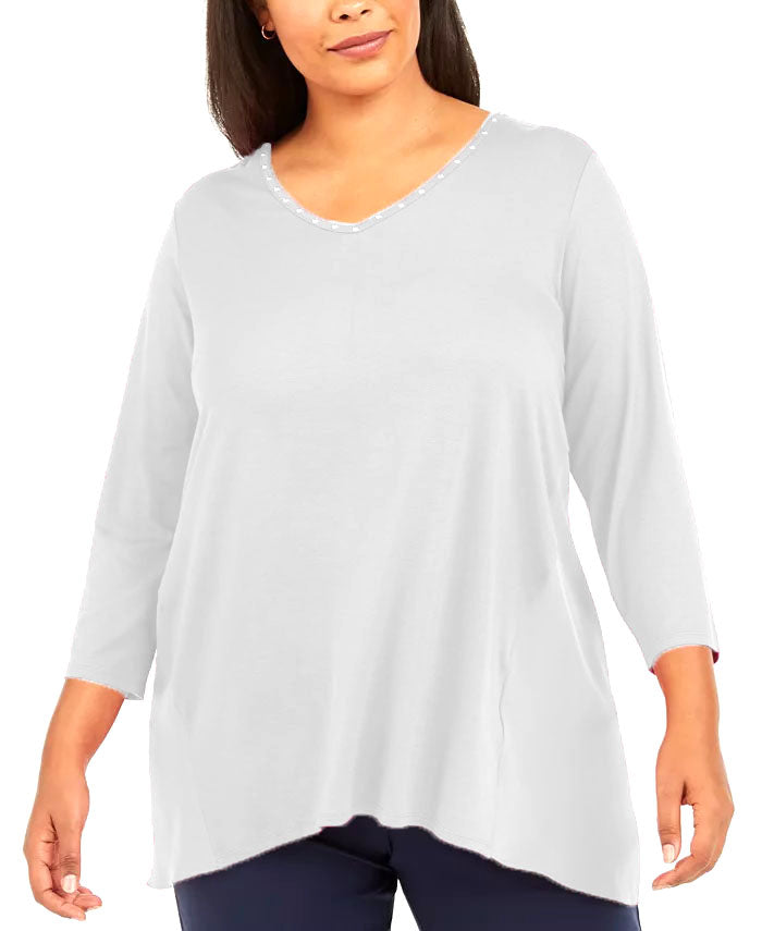 JM Collection Top feminino plus size com tachas e estampa de mídia mista, branco, tamanho XX-G