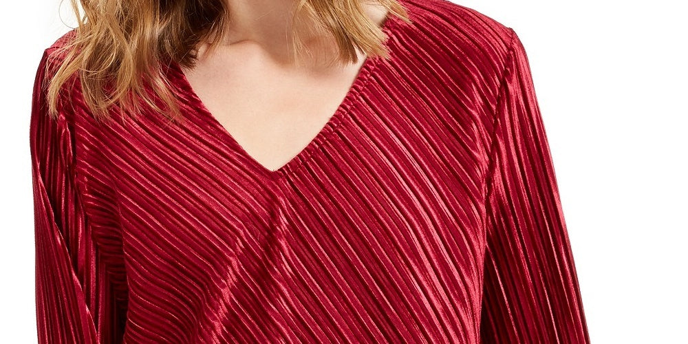 Blusa de veludo canelada com decote em V Alfani feminina, tamanho médio, vinho