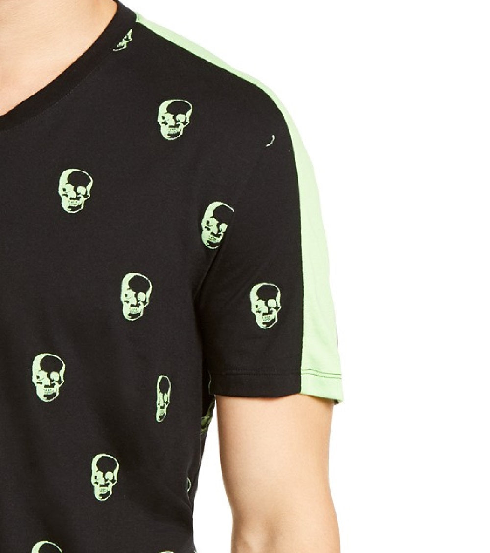 Camiseta masculina com estampa de caveira e gola V da INC International Concepts, preta, tamanho grande