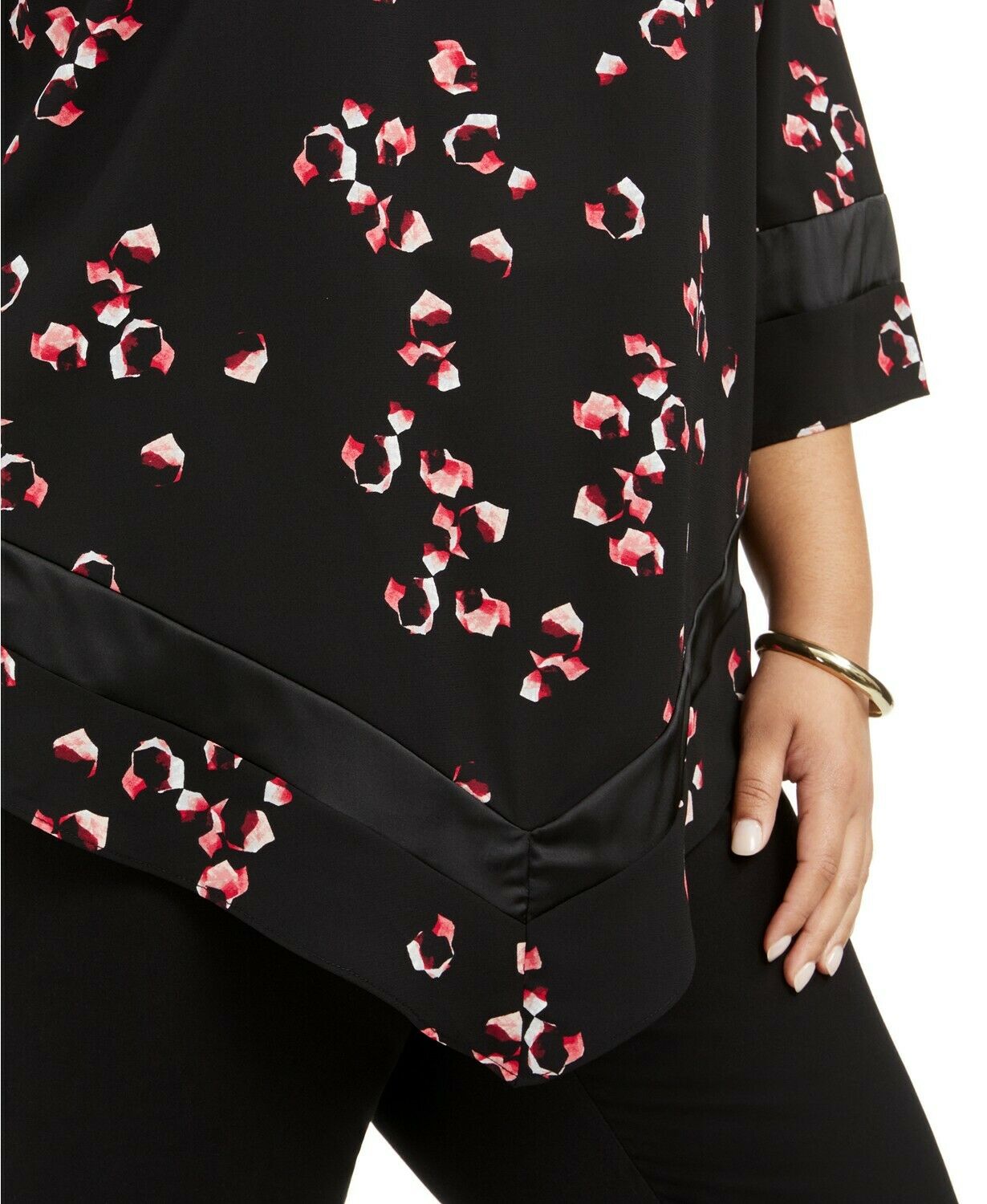 Blusa feminina Alfani Plus Size estampada com bainha pontuda, preta, tamanho 3X