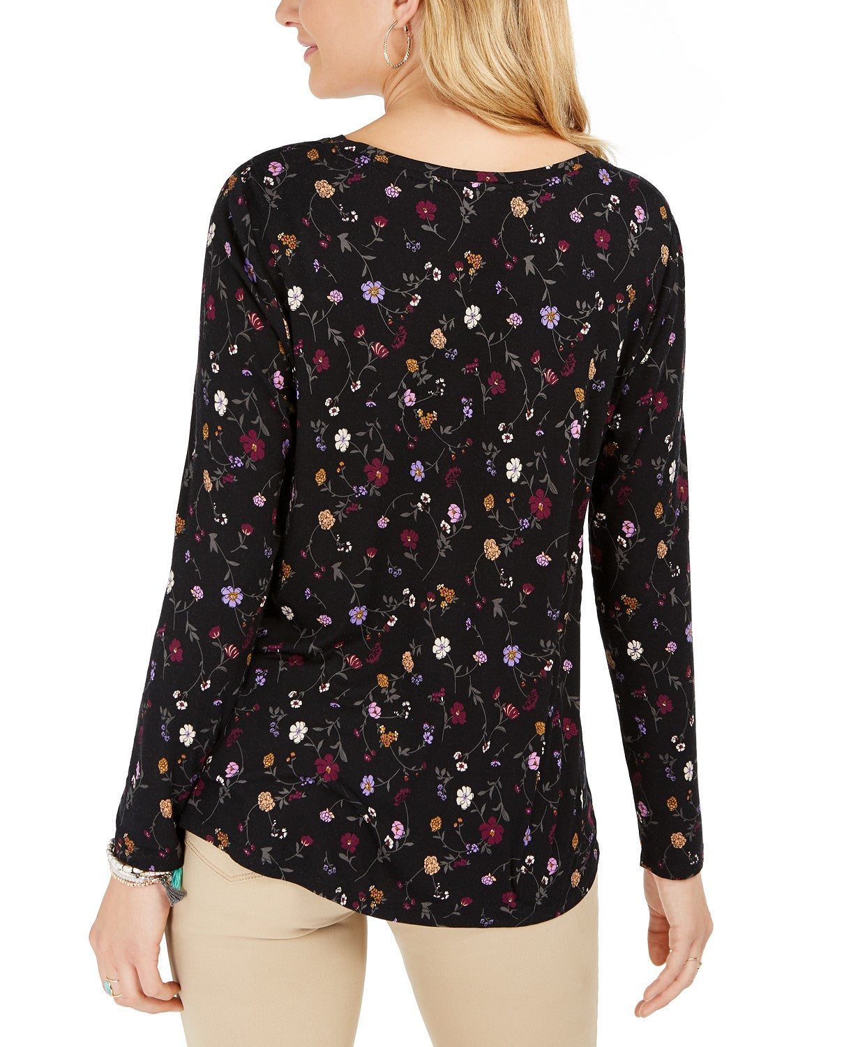 Blusa feminina com estampa floral e frente torcida, preta, tamanho grande, da Style &amp; Co