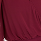 Blusa feminina Thalia Sodi com mangas transparentes e detalhes em vermelho brilhante, tamanho médio