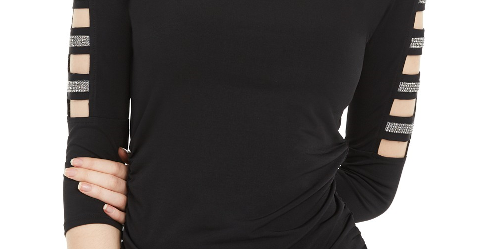 Blusa com acabamento em escada e strass BCX Juniors, preta, tamanho grande