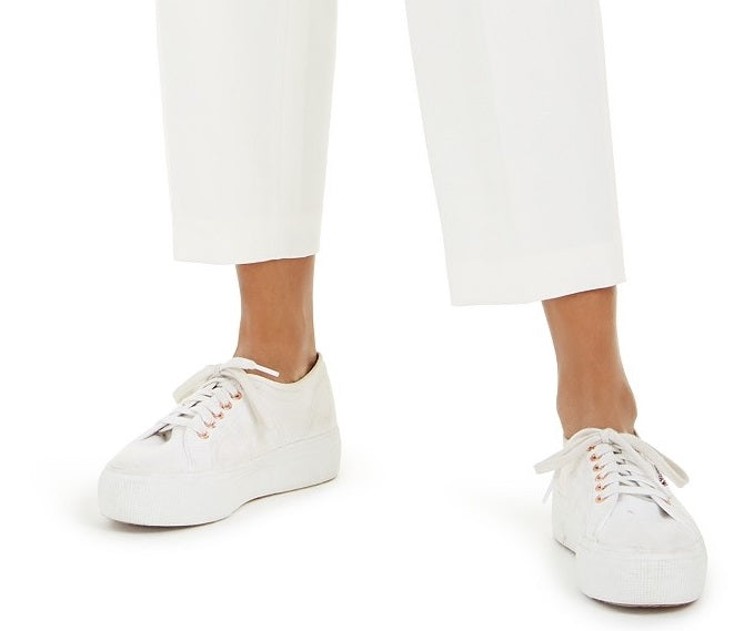 Calça feminina plissada com botões frontais Bar III, branca, tamanho 12