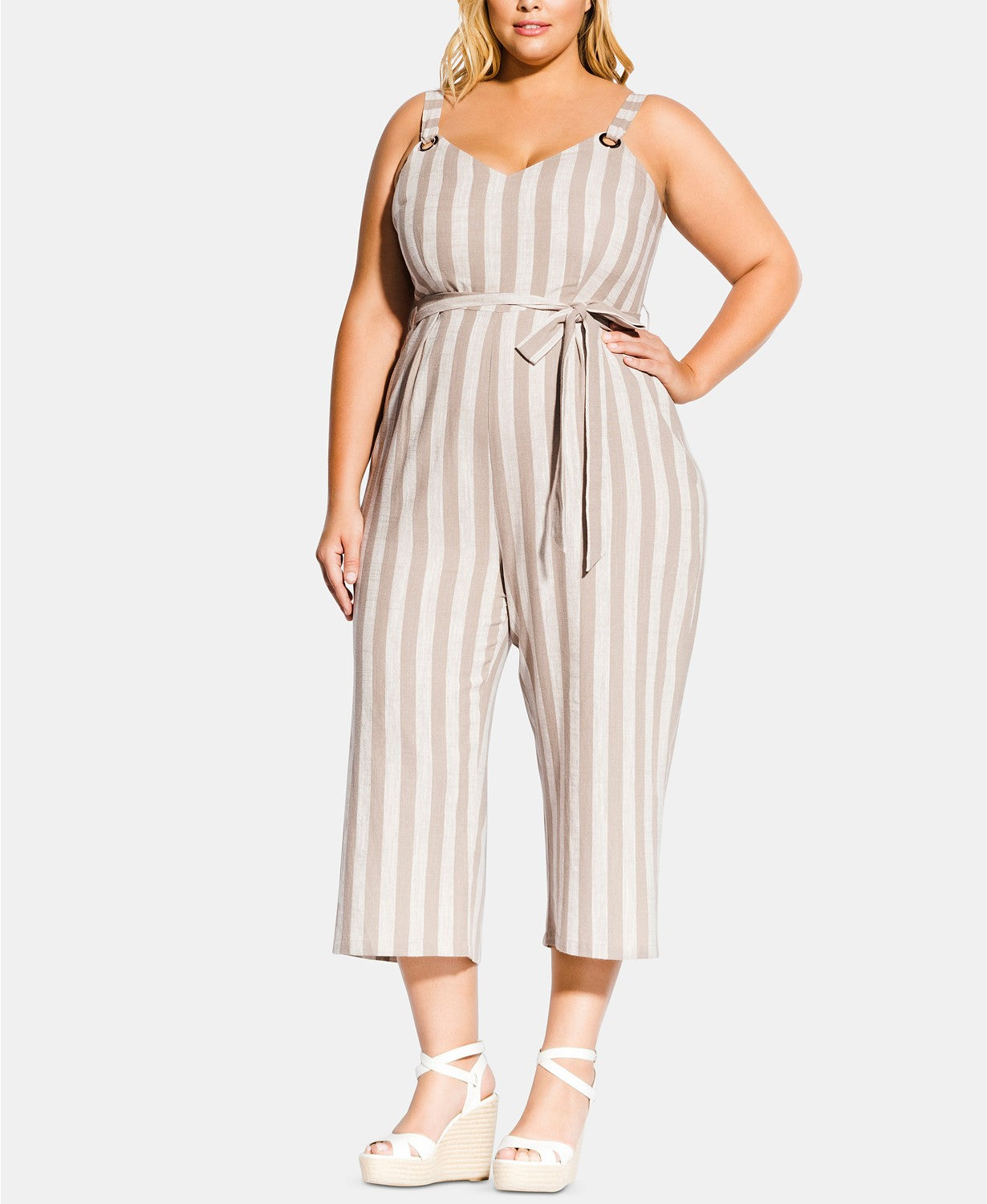 Macacão curto listrado carmim plus size da City Chic feminino cinza tamanho 16