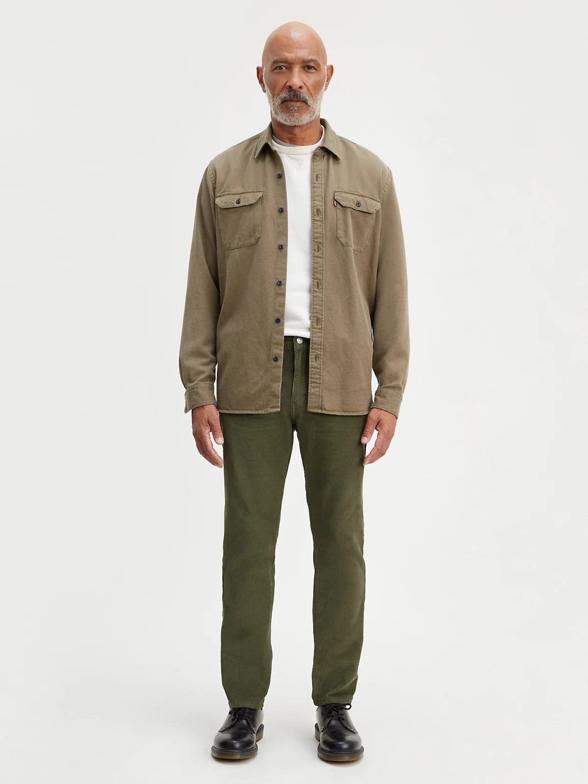 Calça Levi's Masculina 502 Taper Veludo Cotelê Verde Oliva Tamanho Médio 38x32
