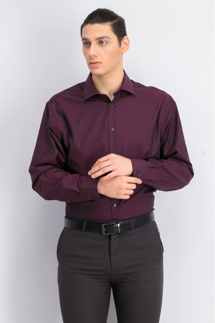 Camisa social masculina Calvin Klein Classic-Fit sem passar a ferro, com gola aberta em espinha de peixe, vermelha, tamanho 34-35