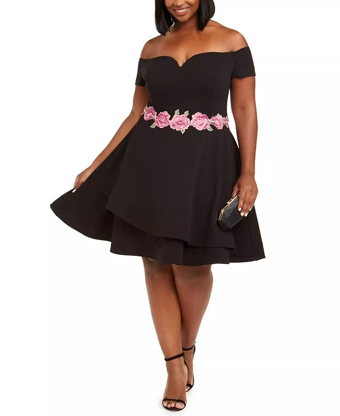 Vestido feminino moderno, ombro de fora, justo e evasê, tamanho 18, preto