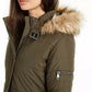 Casaco acolchoado com capuz e acabamento em pele sintética Maralyn &amp; Me Juniors, tamanho pequeno, verde-oliva