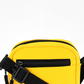 Mini bolsa mensageiro masculina sob medida com estampa xadrez, amarela, tamanho regular