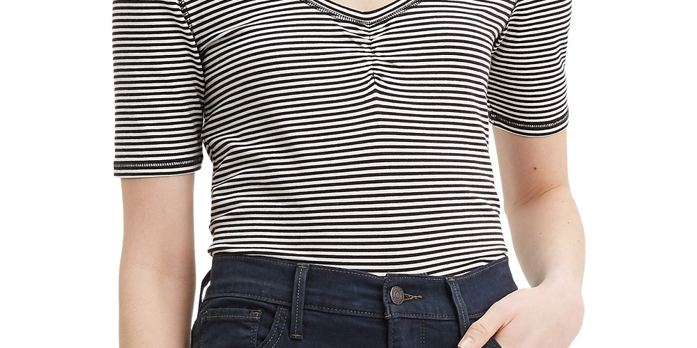 Camiseta Levi's Cecilia Feminina Branca Tamanho Extra Grande