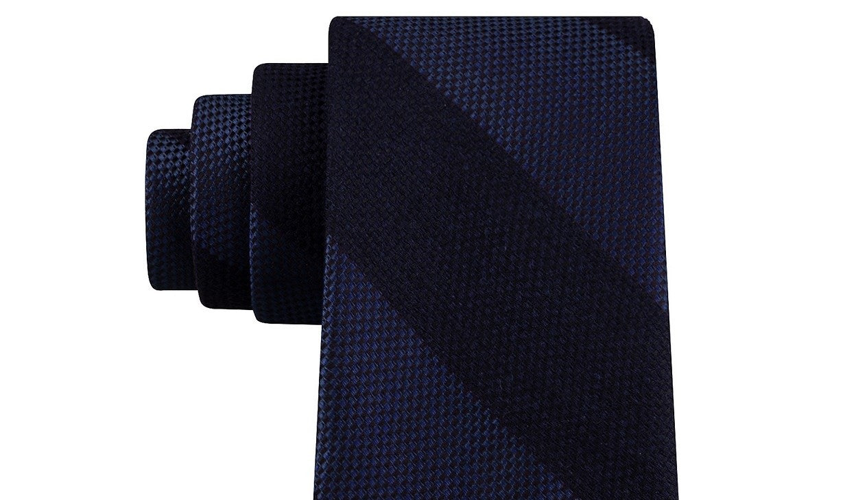 Gravata Tommy Hilfiger Andy Stripe Masculina Azul Marinho Tamanho Regular